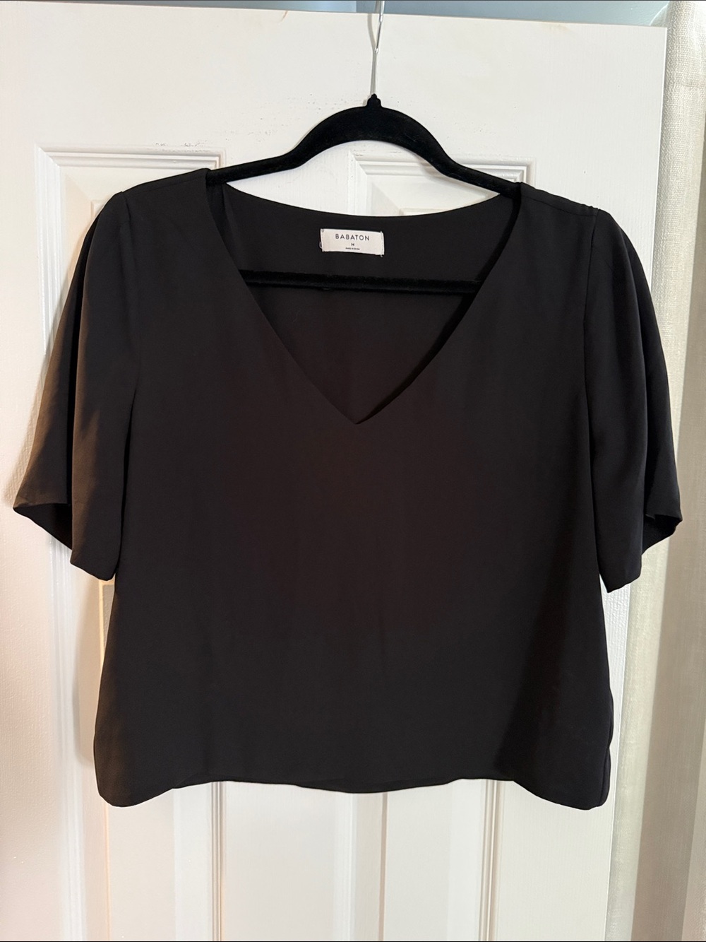Babaton Black V-Neck Short Sleeve Blouse